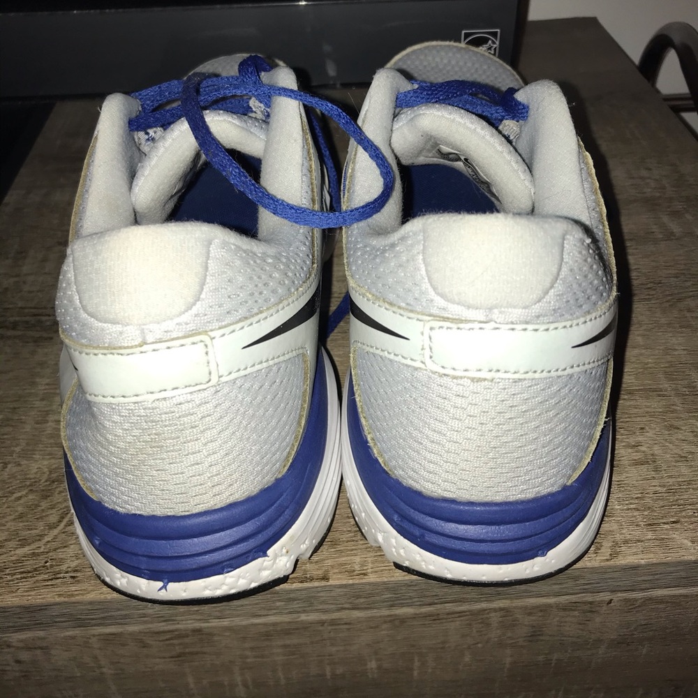 Nike Dual Fusion Size 10 Running Sneakers - Picture 3 of 6